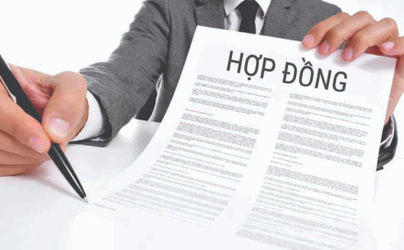 Kiểm tra kỹ các điều khoản và yếu tố pháp lý giúp doanh nghiệp bản hợp đồng thuê văn phòng đảm bảo quyền lợi, sử dụng minh bạch 